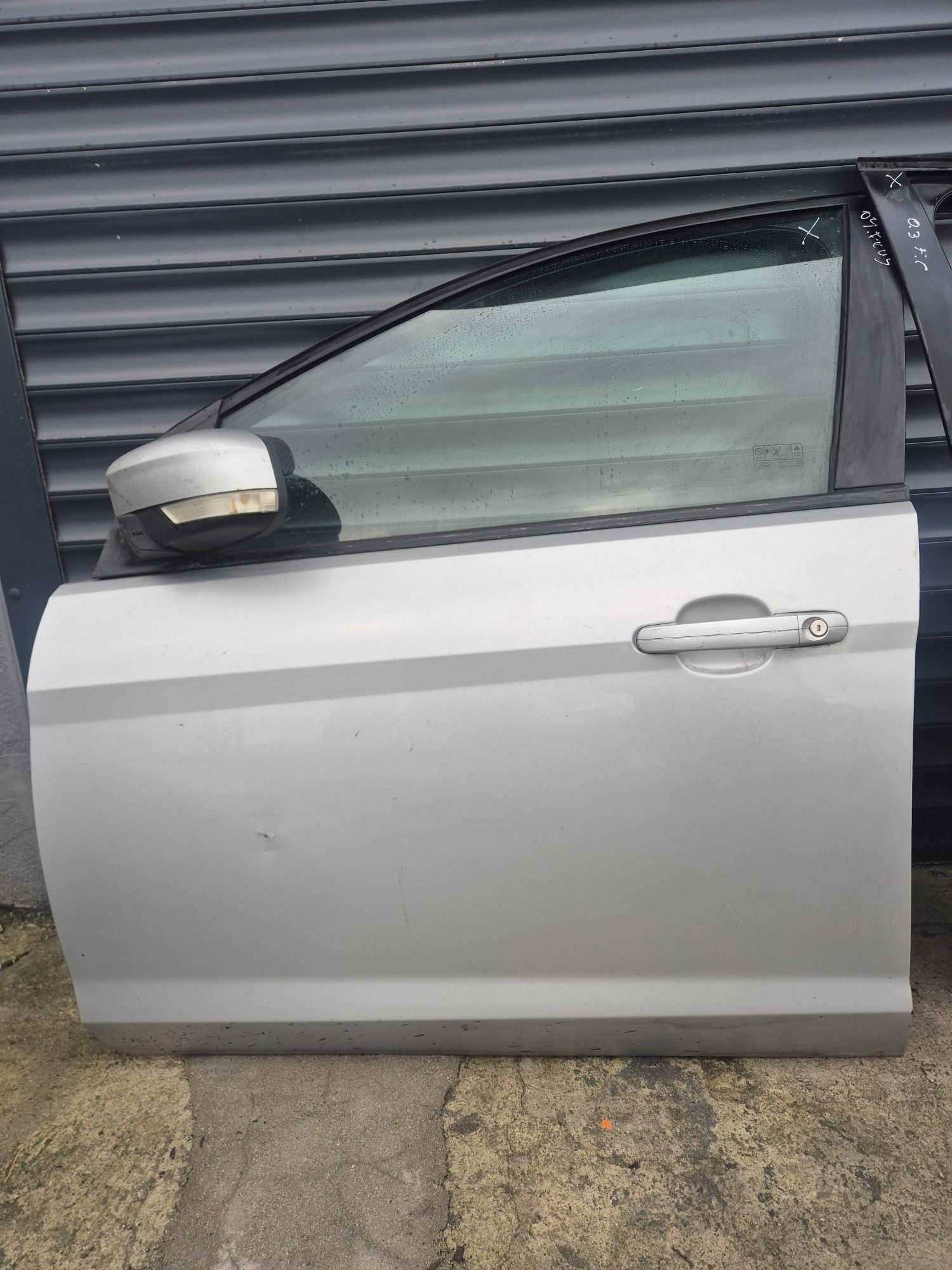 Drzwi ford focus mk2 lift kod lakieru 03