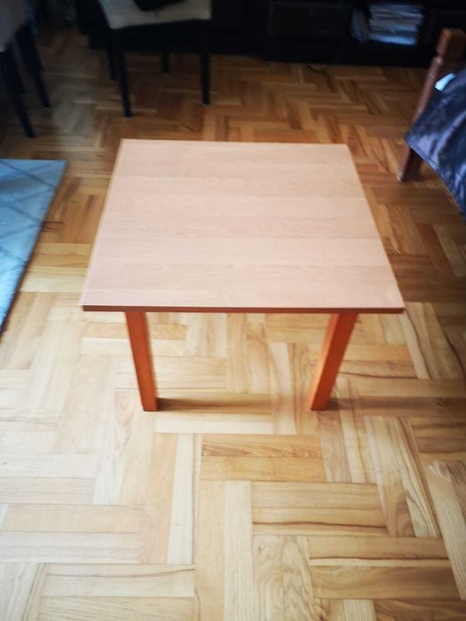Stolik drewniany z krzesełkiem dla dziecka