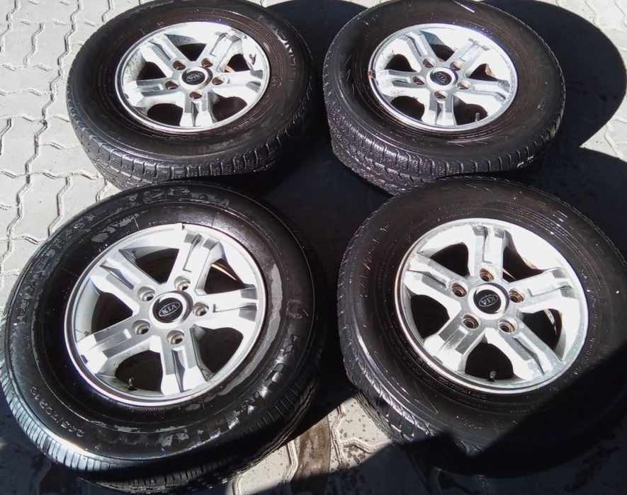 Jantes Kia Sorento R16 furação 5x139.7