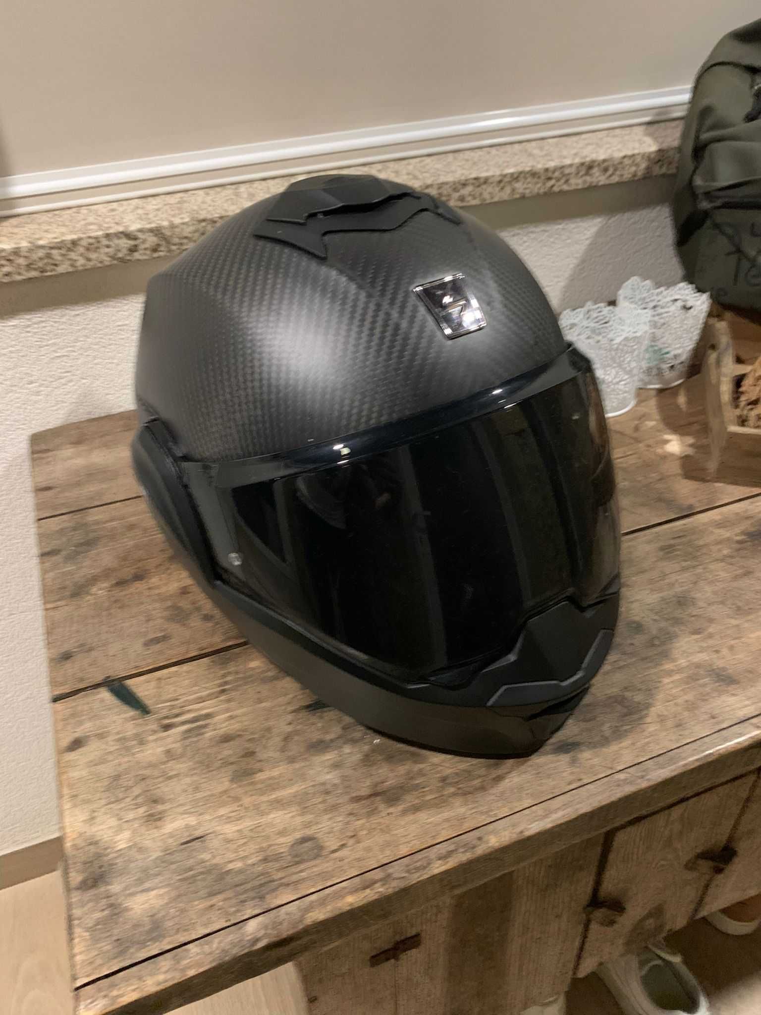 Capacete Scorpion EXO Tech Evo Carbon