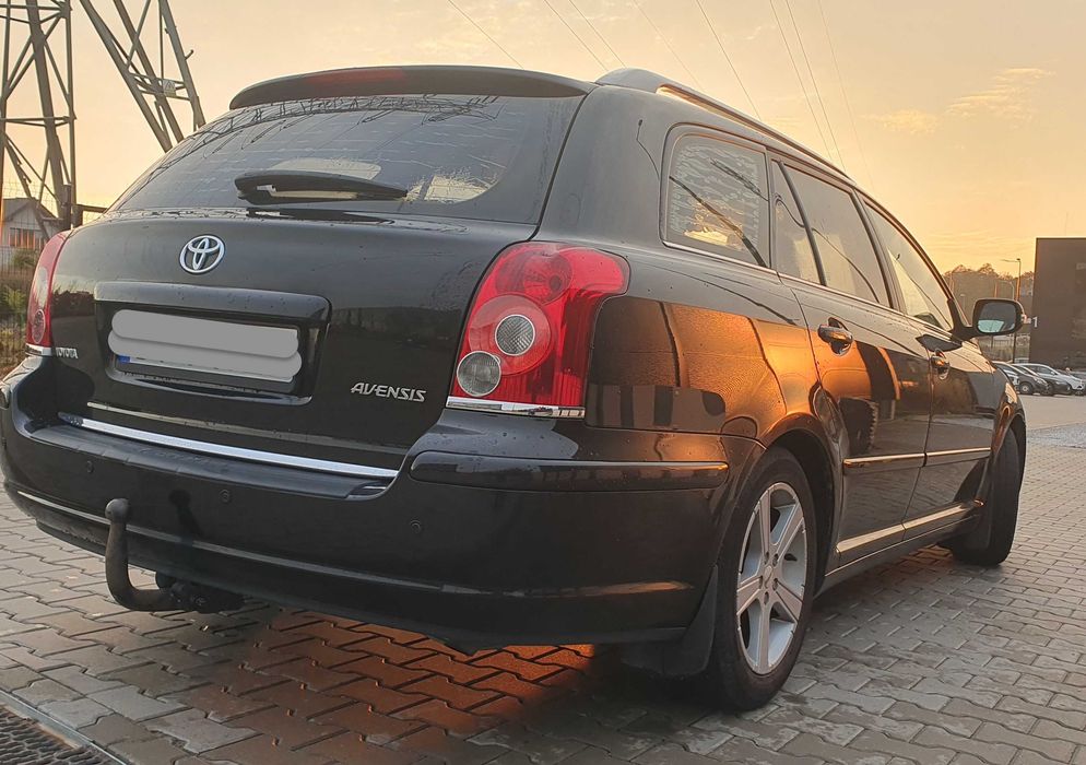Toyota avensis t25 1.8 benzyna kombi 128km