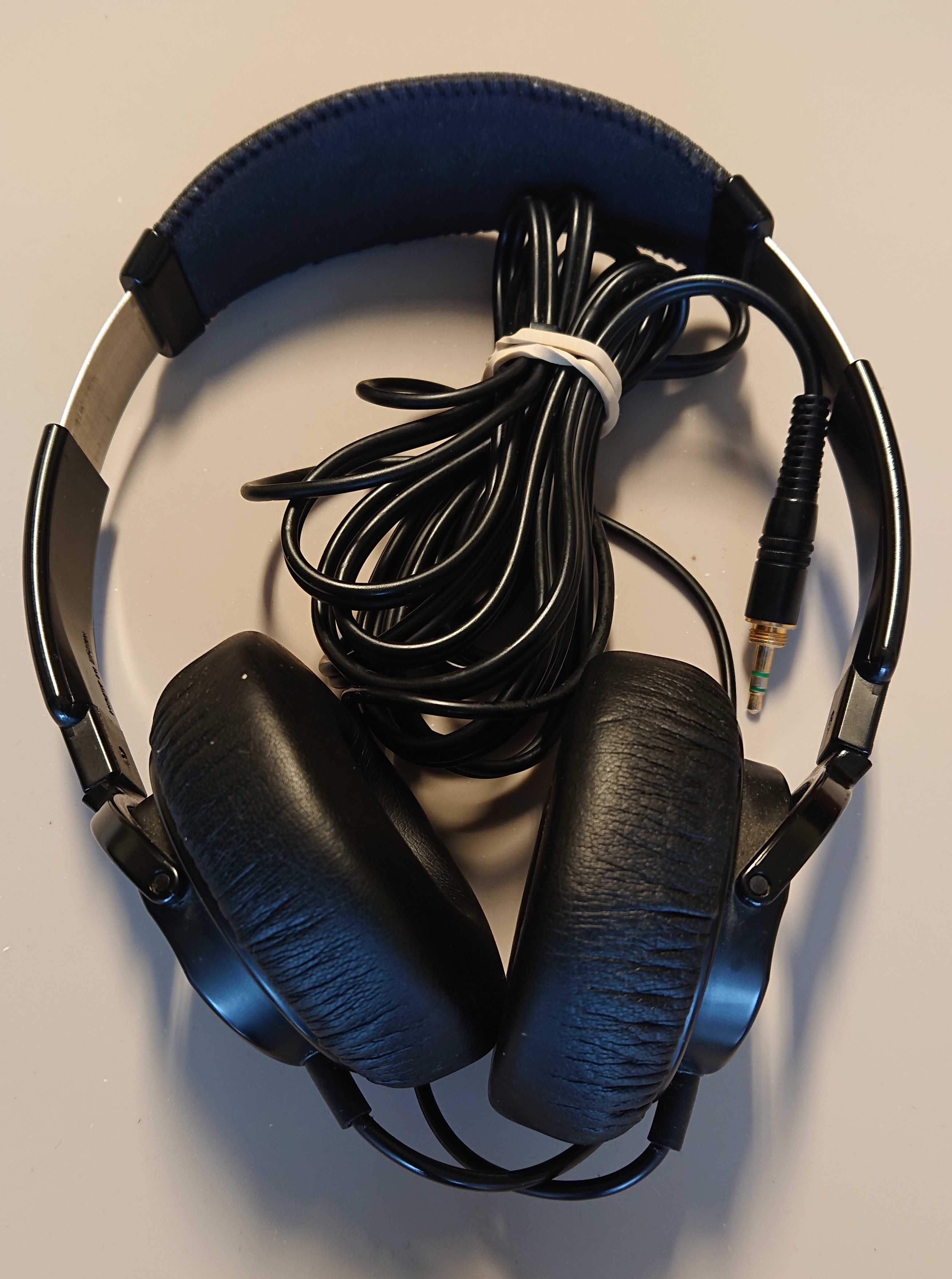 Legendarne słuchawki Sony MDR V3 + stojak na słuchawki