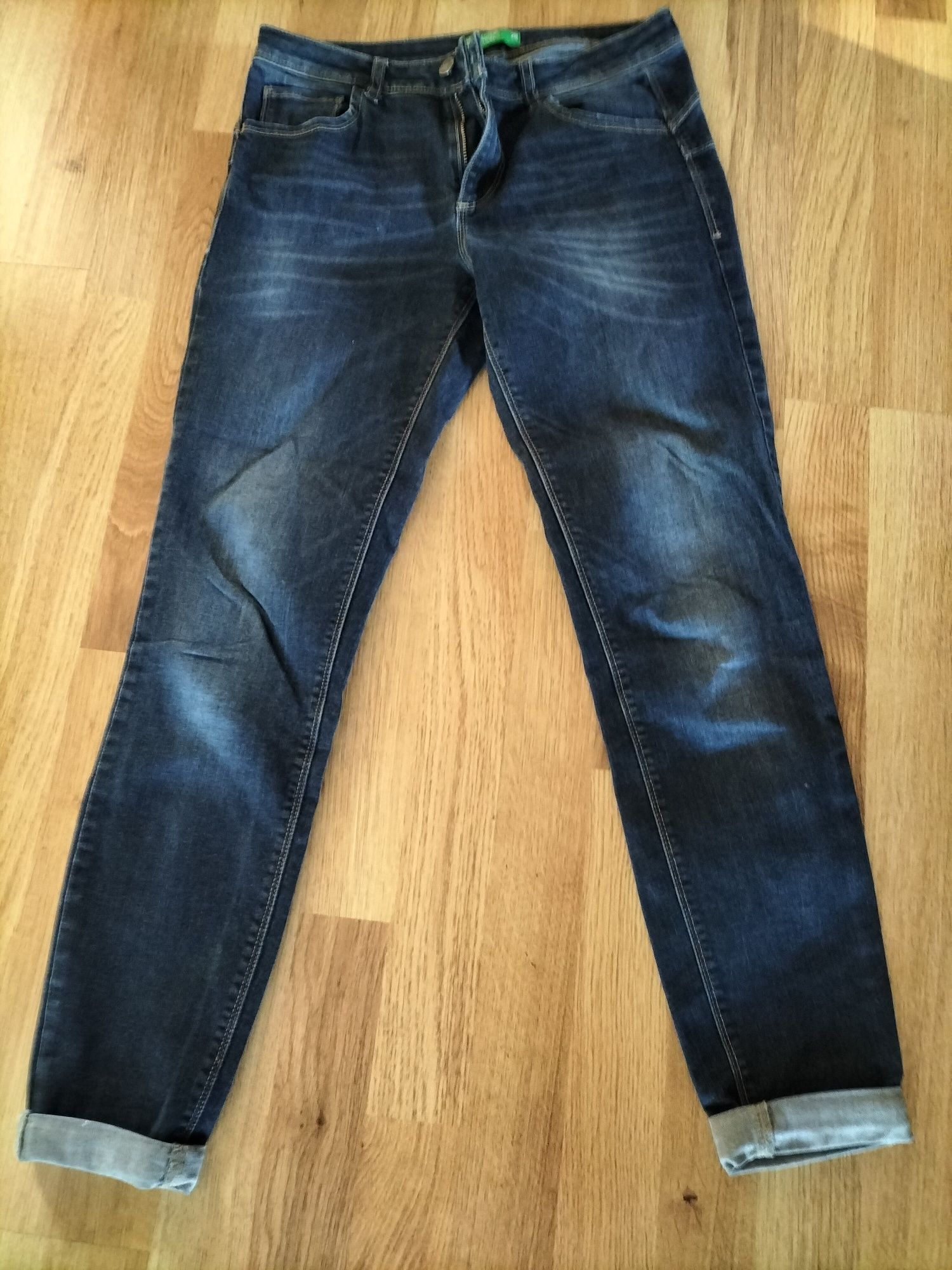 Spodnie jeans United Colors rozm 28