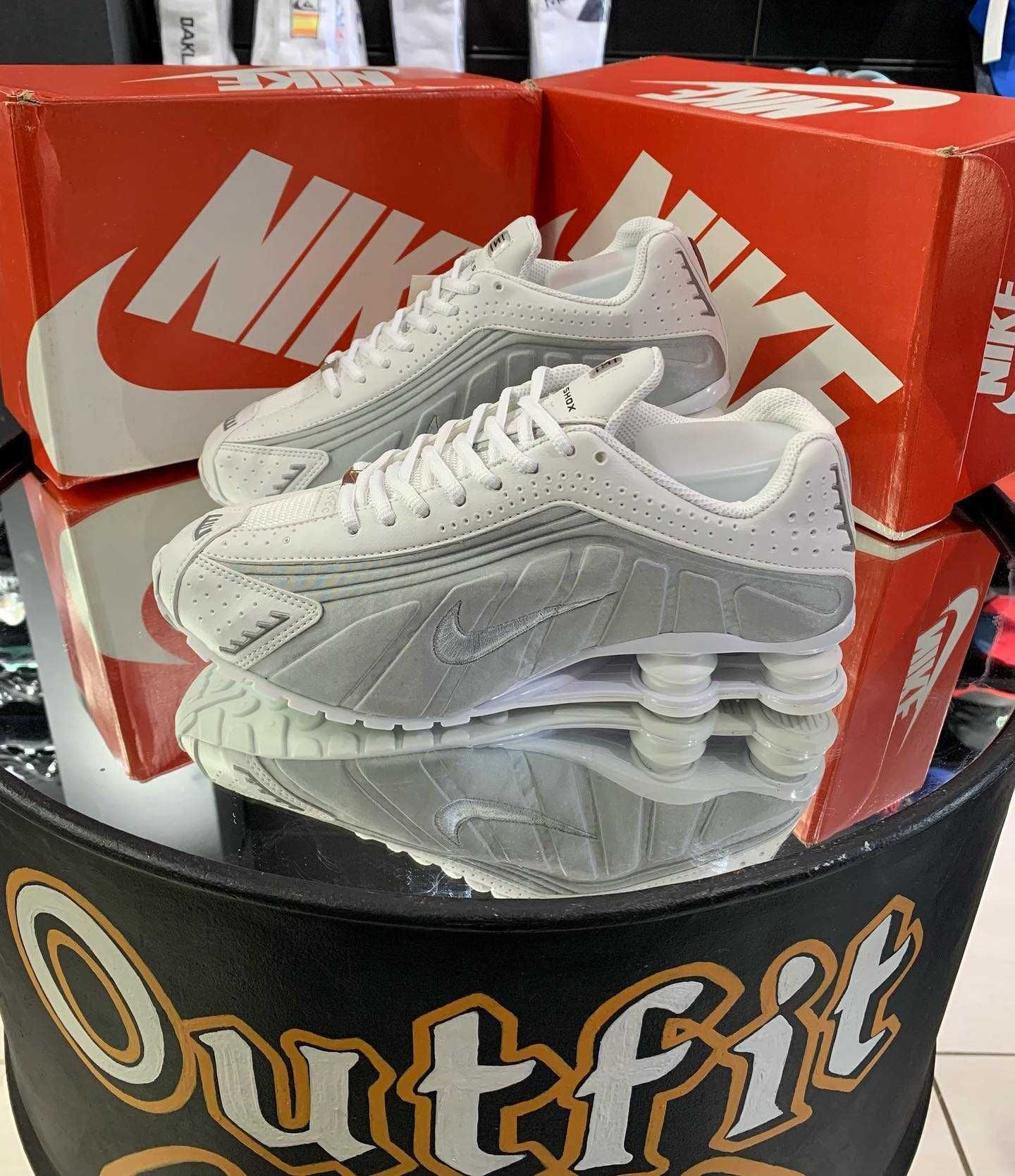 Nike Shox R4 Mola Br
