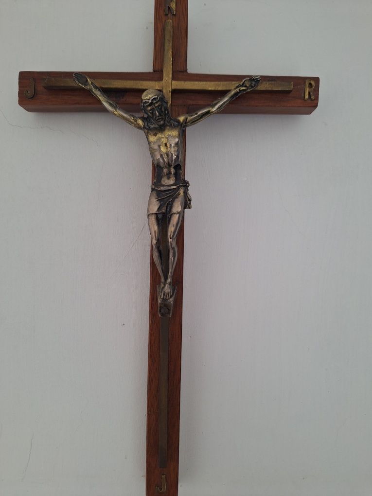 Conjunto 4 crucifixos