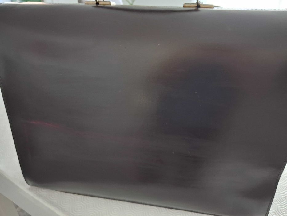 Pastas para Portáteis e Documentos em estado NOVO desde 10€