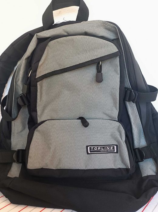 Muchila TOPLINE - special edition - algum uso e relativo bom estado.