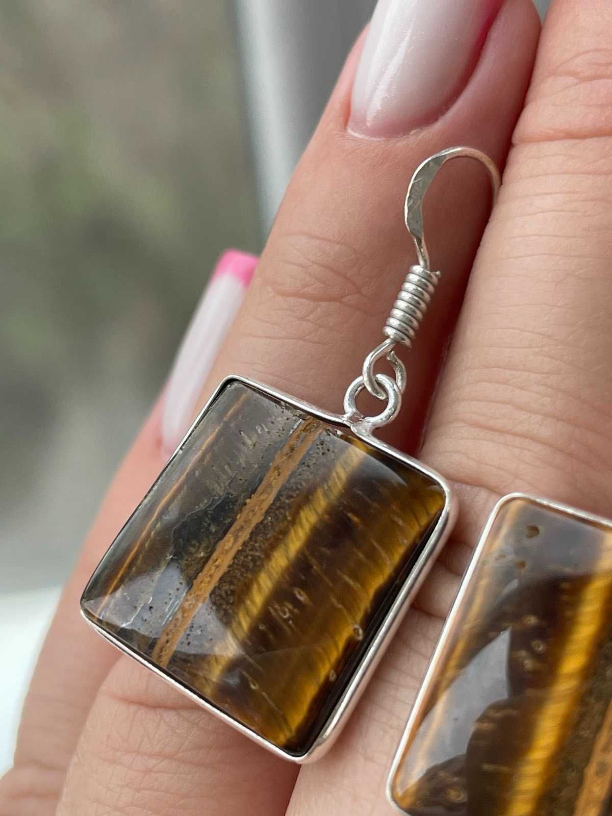Серьги с тигровым глазом покрытые серебром 925 пробы