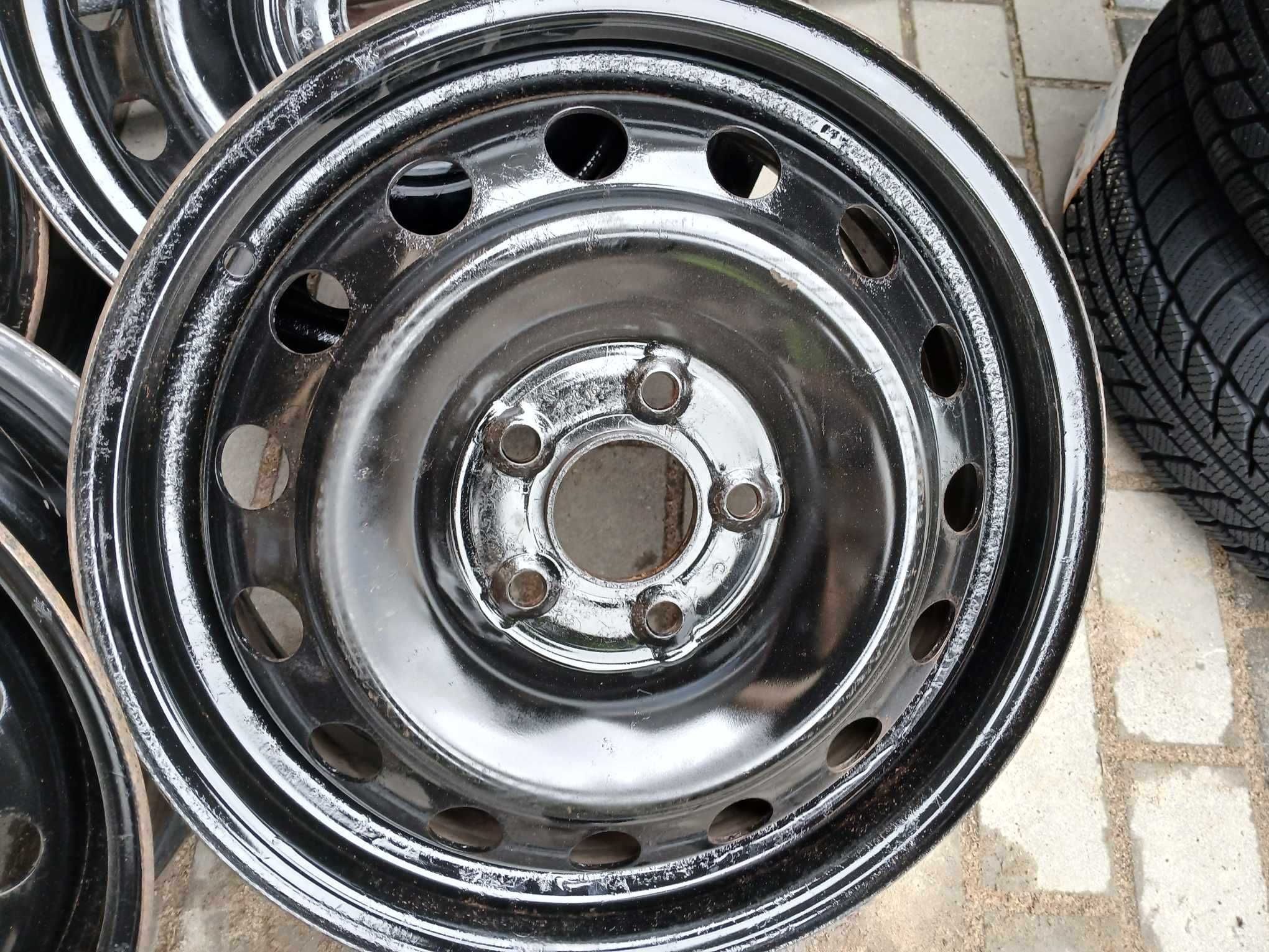 4x felgi stalowe 16 5x114,3 ET48 67.1 mm Hyundai Kia Mitsubishi Mazda
