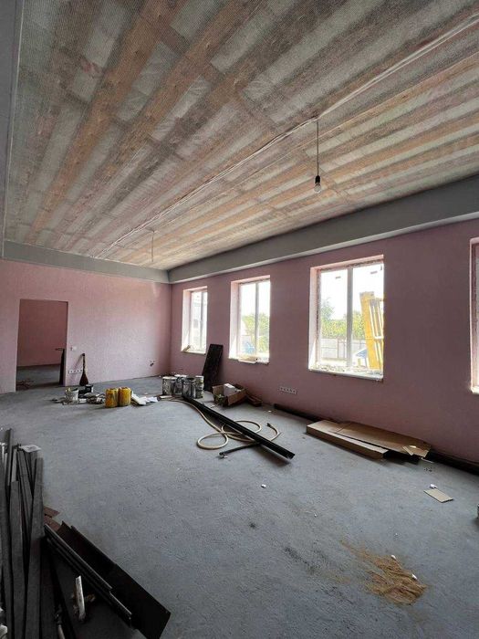 Здам приміщення вільного призначення в самому центрі с . Іркліїв