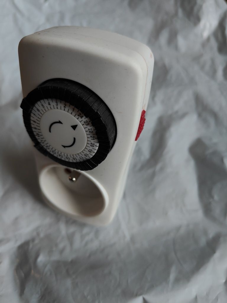 Wyłącznik czasowy czasówka czasowyłącznik timer