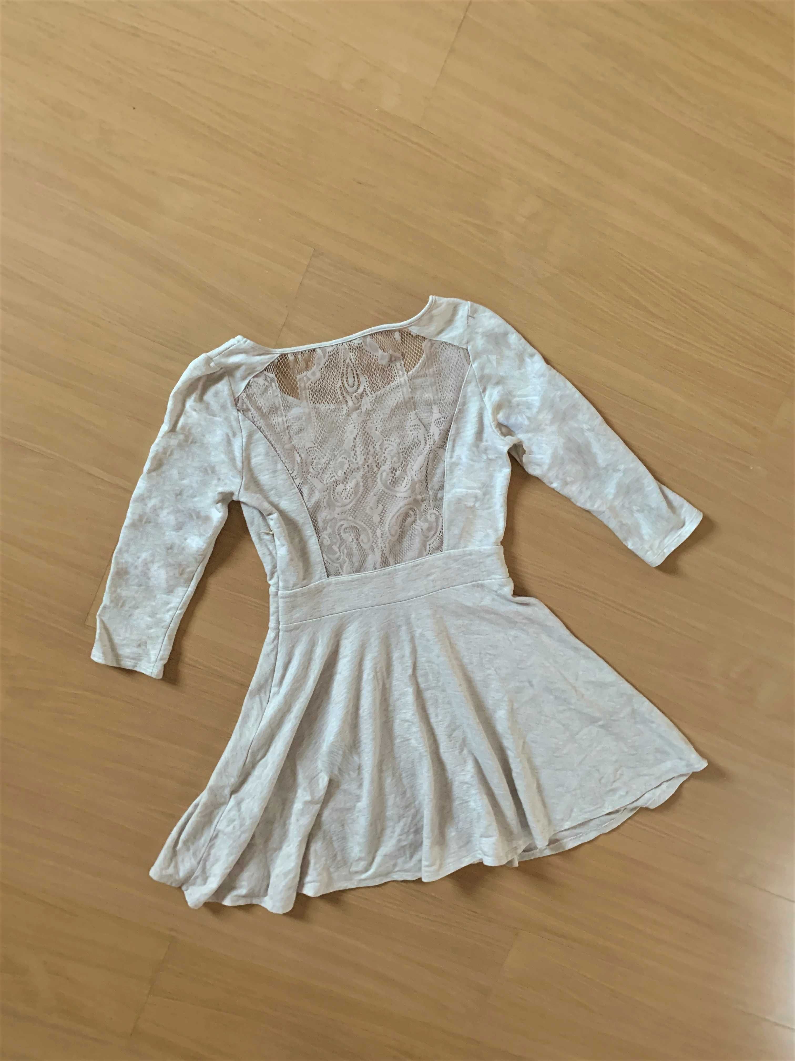 Kremowa dresowa sukienka z koronką na plecach Guess 38 M