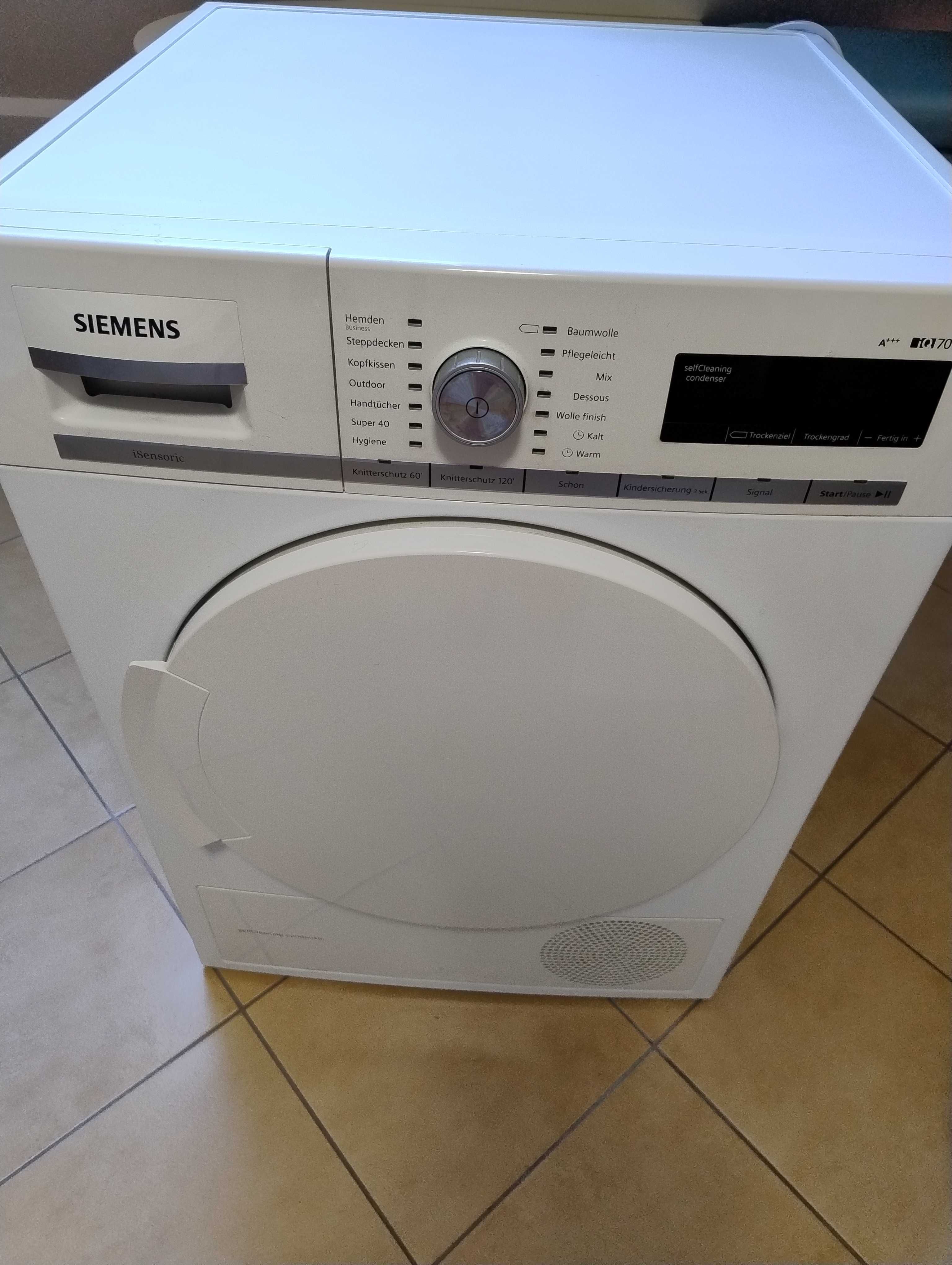 Suszarka do prania Siemens IQ700 WT44W5W0