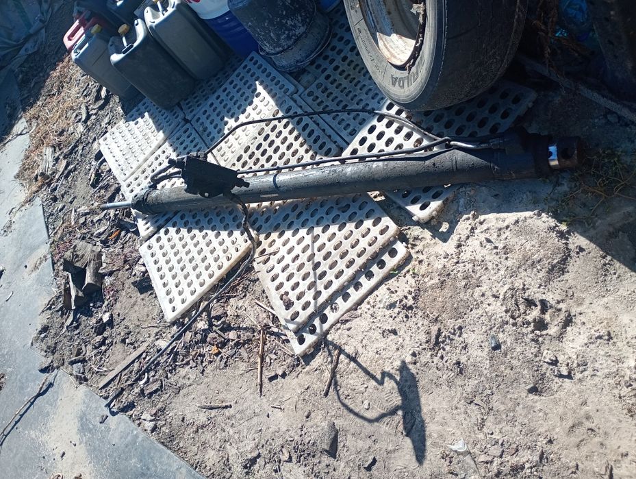 Продам   маніпулятора hiab100  по кусками.