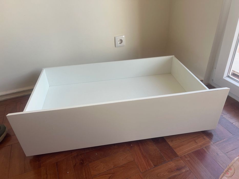 Gavetas Malm IKEA brancas