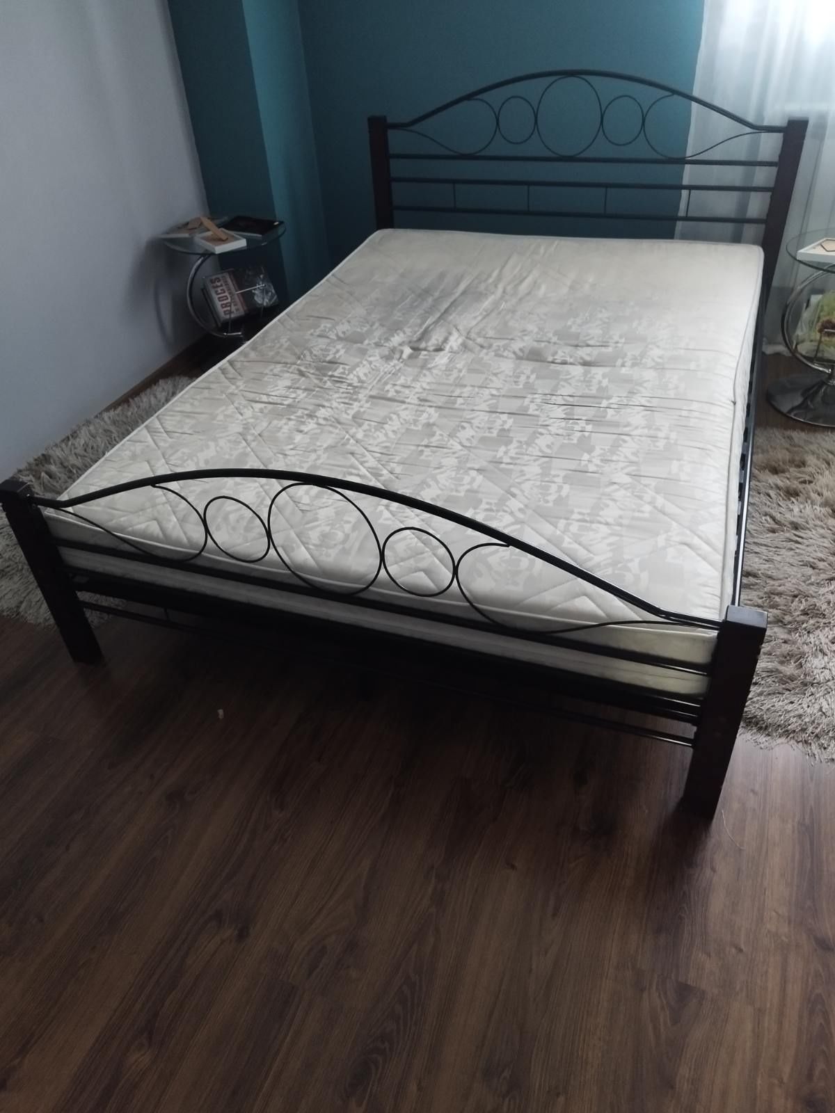 Sprzedam łóżko 140x200 z materacem lub bez