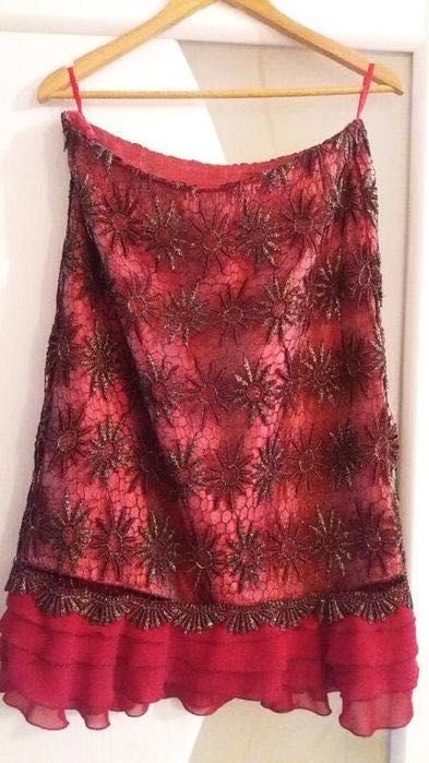 Набір жіночих костюмів розмір L/48.