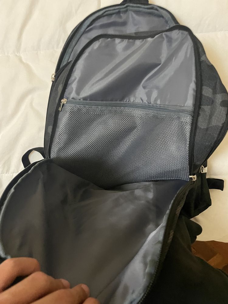 Mochila FILA nova