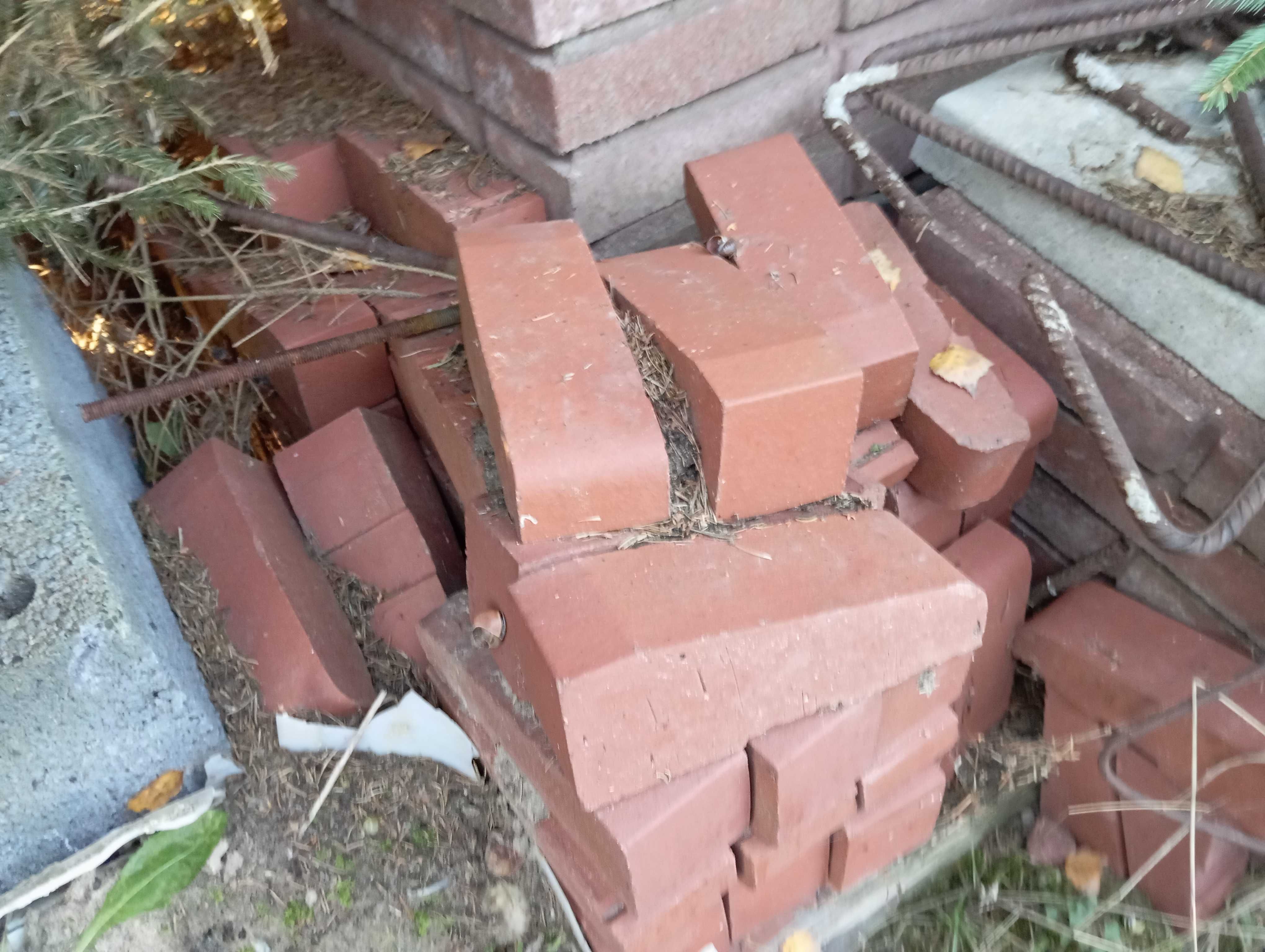 Cegła klinkierowa , parapetowa ,części systemu kominowego