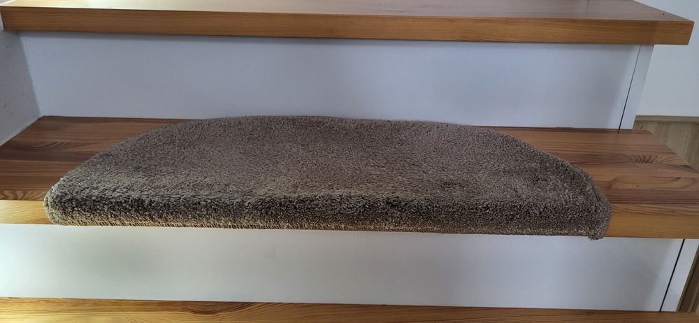 Dywaniki, nakładki na schody