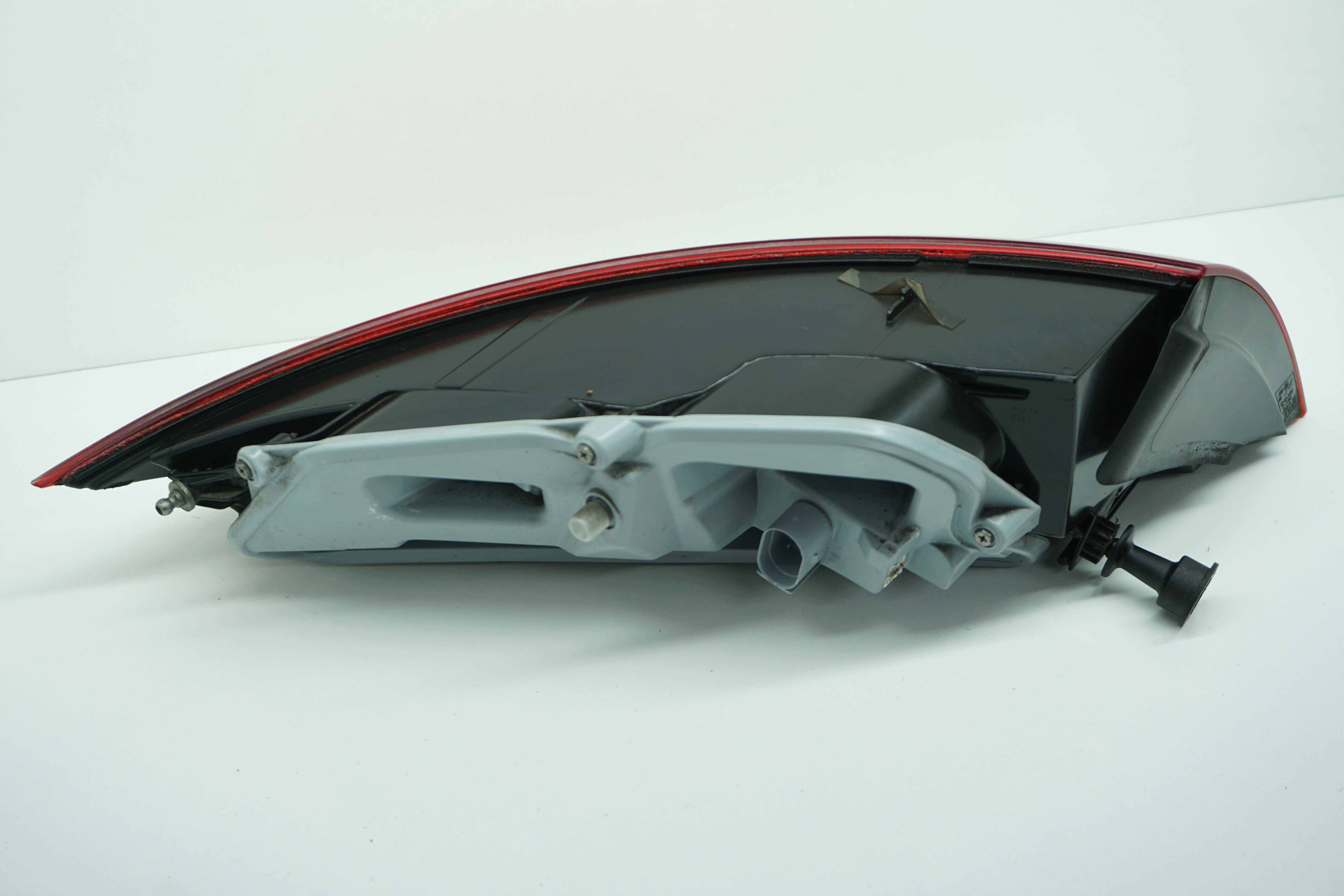 Audi TT 8J Coupe tylna lampa prawa lampa tył prawa czarna Ładna*
