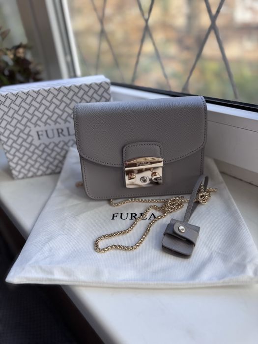Сумочка Furla вишуканого сірого кольору