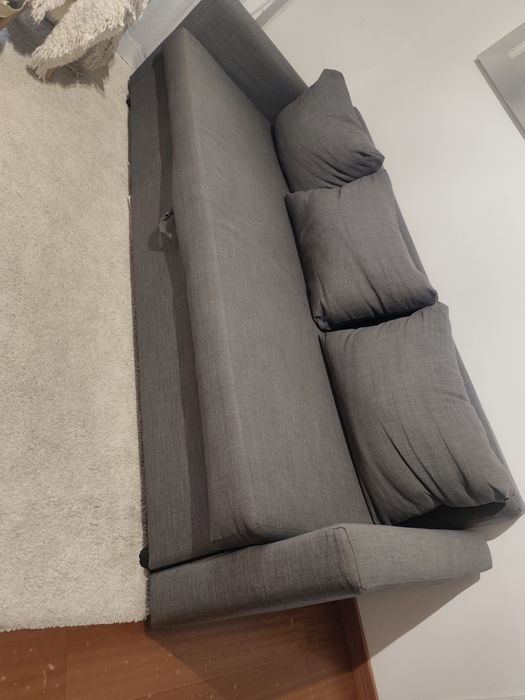 Sofá cama 3 lugares IKEA com poltrona vintage