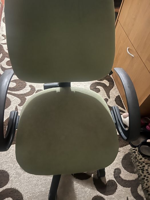 Кресло офисное компьюторное