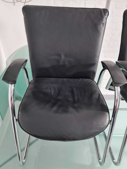 Kompletne, profesjonalne wyposażenia biura, firmy, poczekalni.