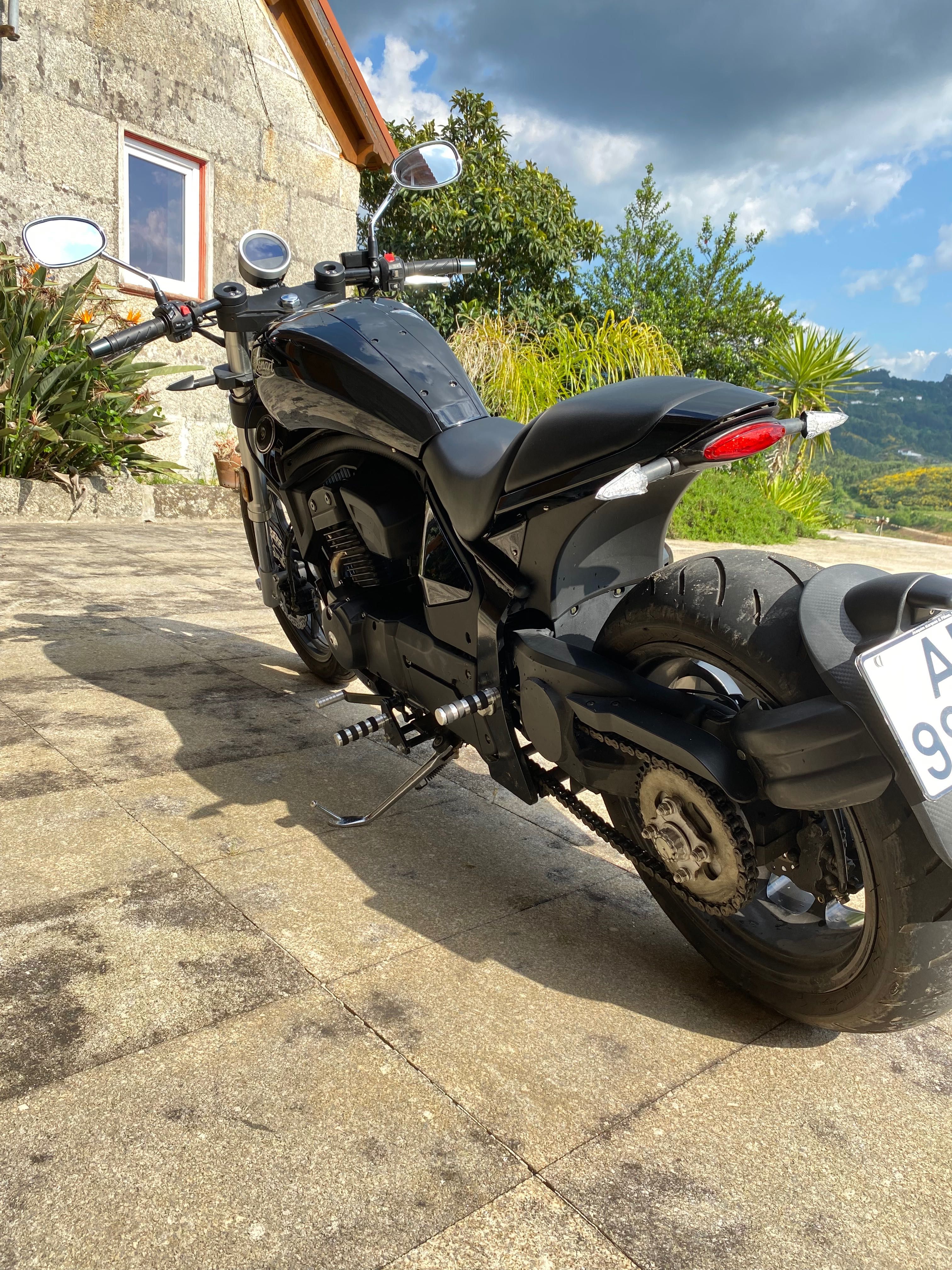 Leonart Pilder 125CC