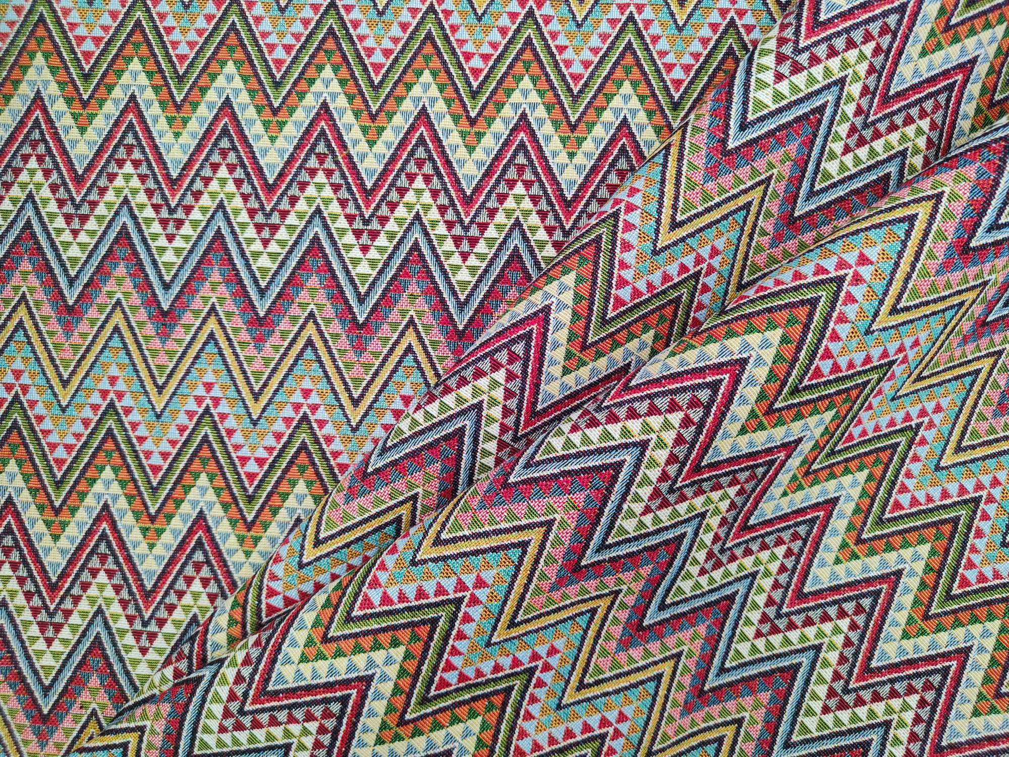 Tkanina tapicerska wzorzysta żakard Zygzak