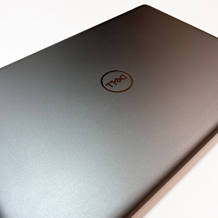 Dell Precision 7550 intel Core i7-10850H  32GB Ram Nvidia quadro T2000