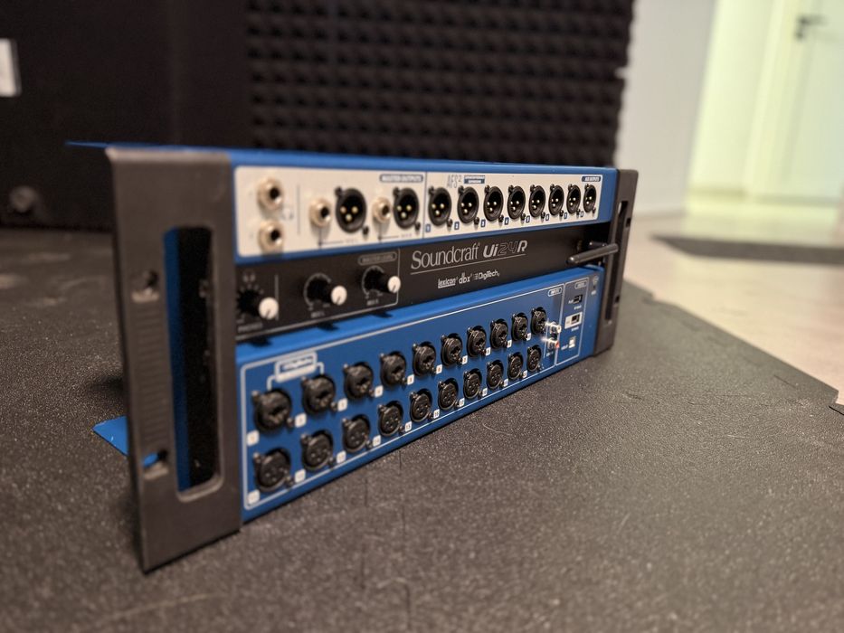 Mikser cyfrowy Soundcraft UI24r