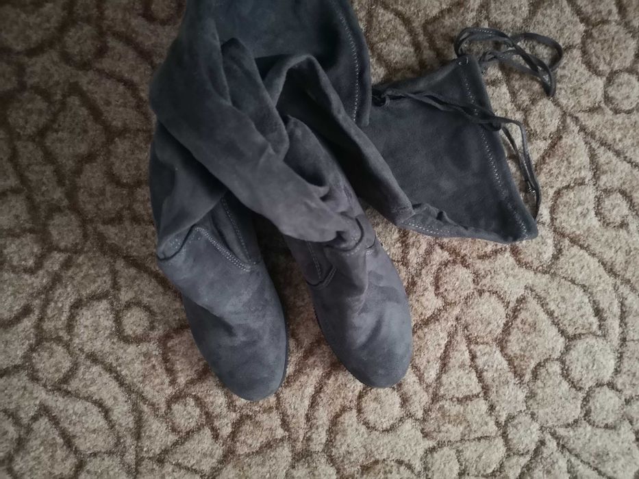 Wysokie szare kozaki obcas rozm. 39