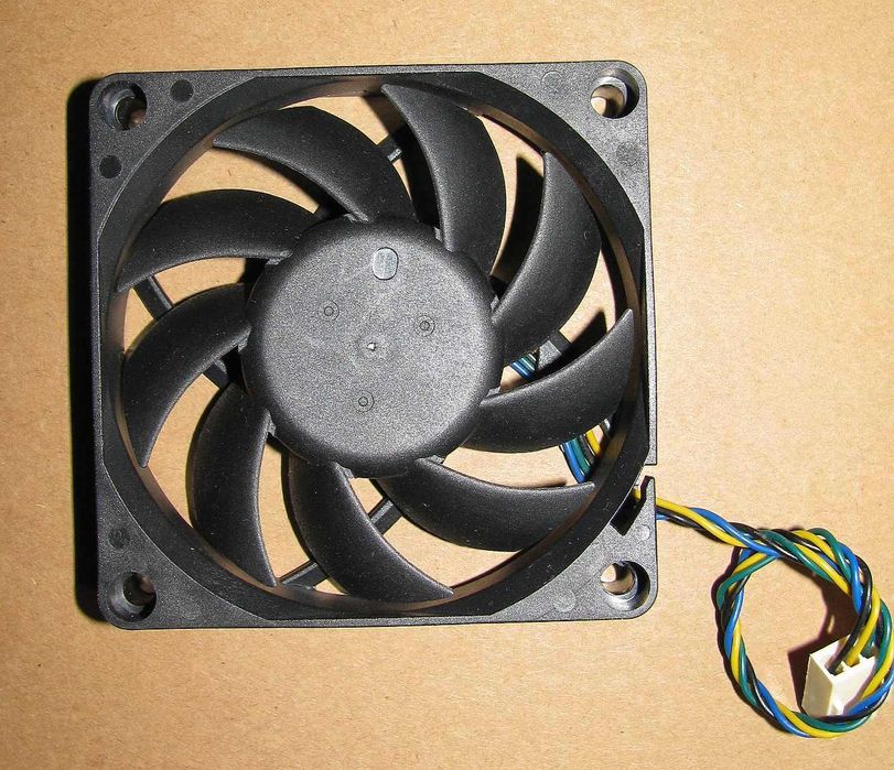 Cooler Industrial Delta AFB0712HHB-4E50 DC 12V 0.45A 70mm 4300 PWM