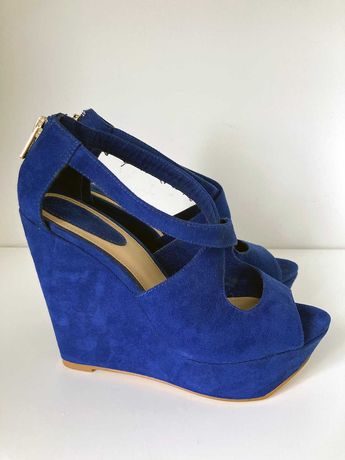 Sapatos veludo azul - nr.36 - Bershka - COMO NOVOS