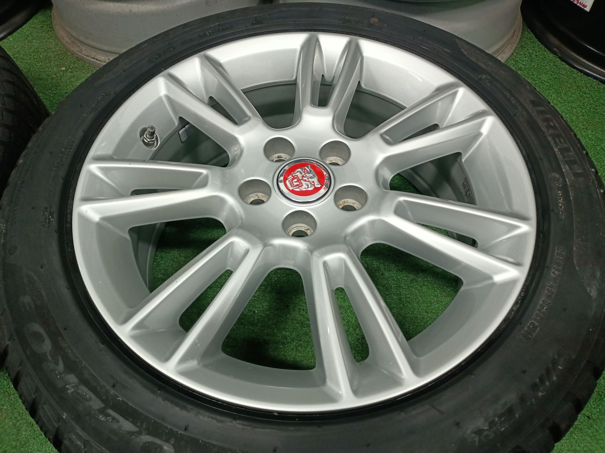 J. nowe Koła 17" felgi 5x112 et48.5 opony 205/55/17 Jaguar XE Wysyłka