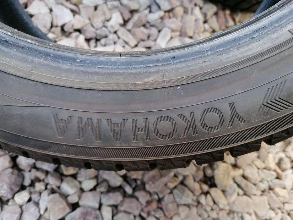 225/50/17 Yokohama 2023 rok zimowe