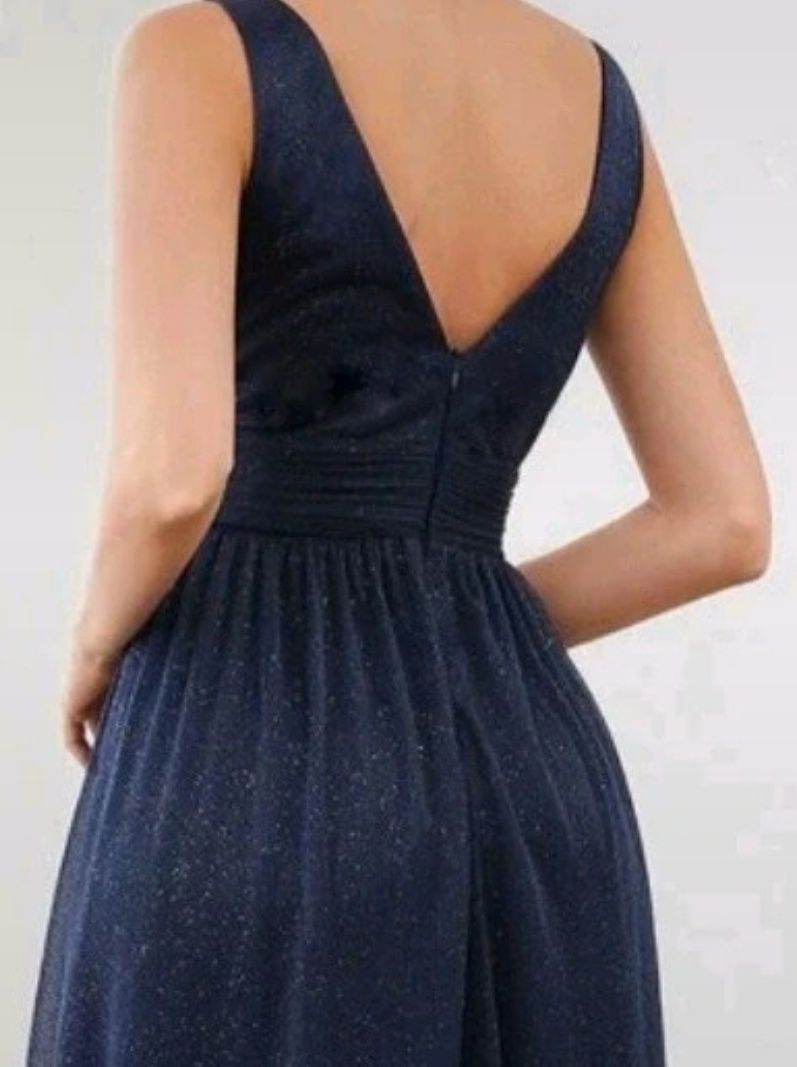 Vestido de cerimónia novo azul marinho com brilhantes.