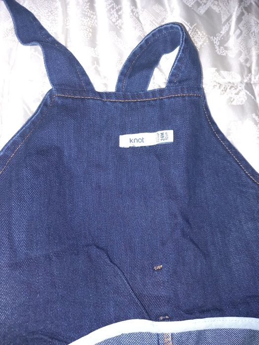 Jardineiras de ganga, 24 meses