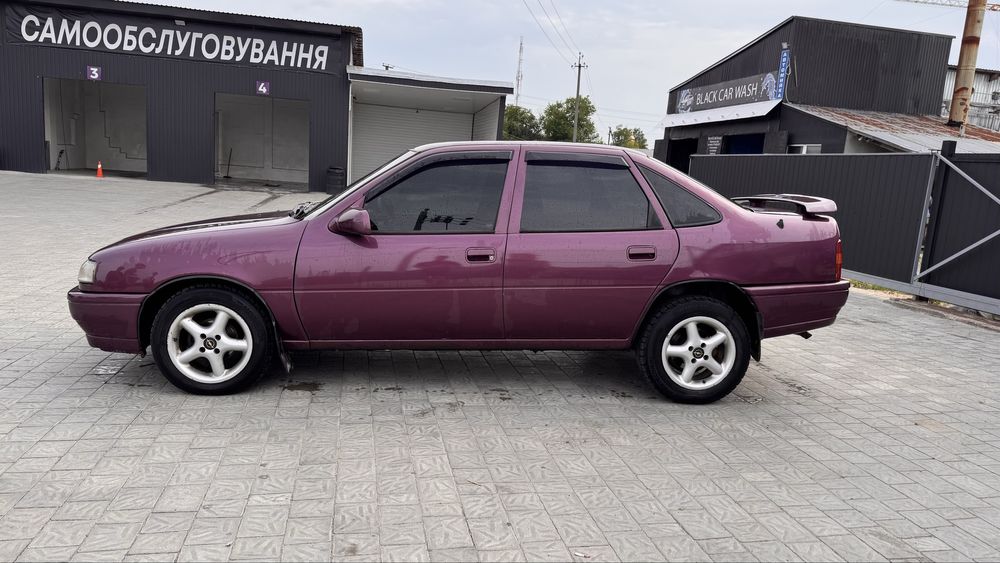 Продам опель вектра а 1992р.