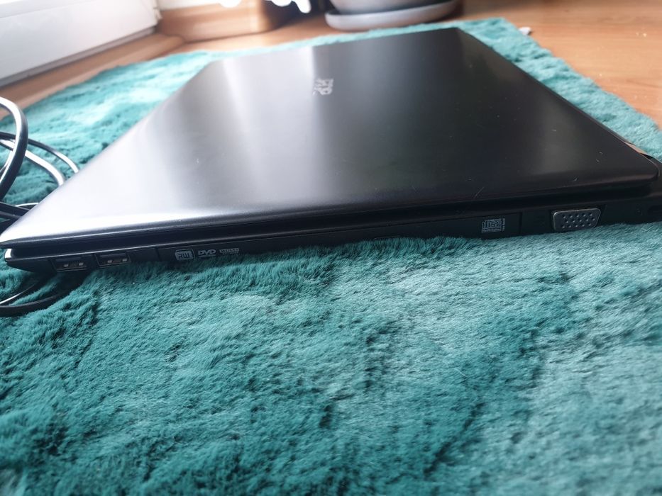 Laptop Acer Aspire v5 -551 15,6" procesor AMD A6-4455M komputer