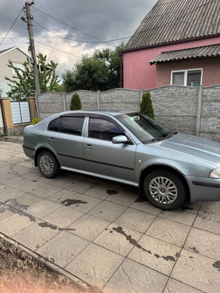 Штода  Октавія  Тур 2006  року