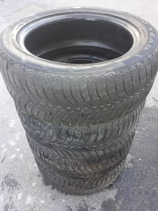 Покришки Goog Year 205/55 R16 M+S Ultragrip ICE+