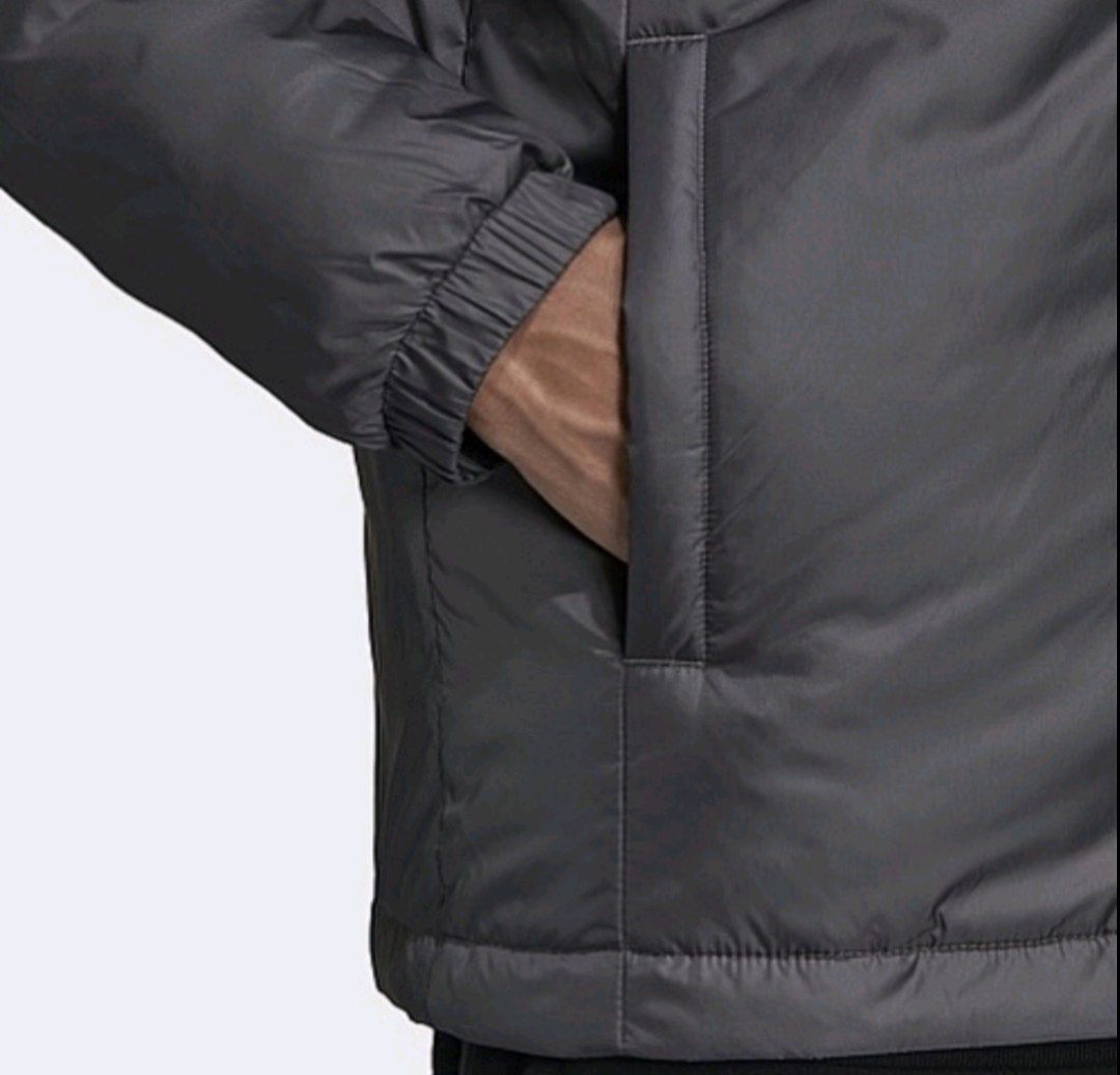 Куртка adidas оригинал размер ХХL