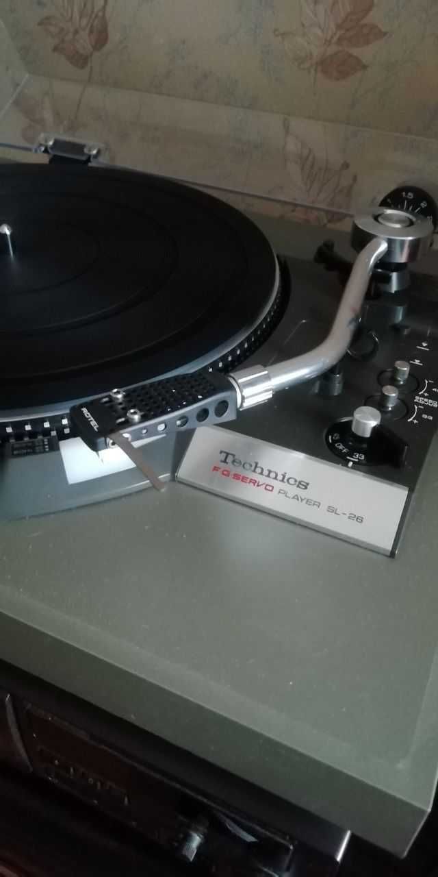 Програвач вінілу Technics SL-26