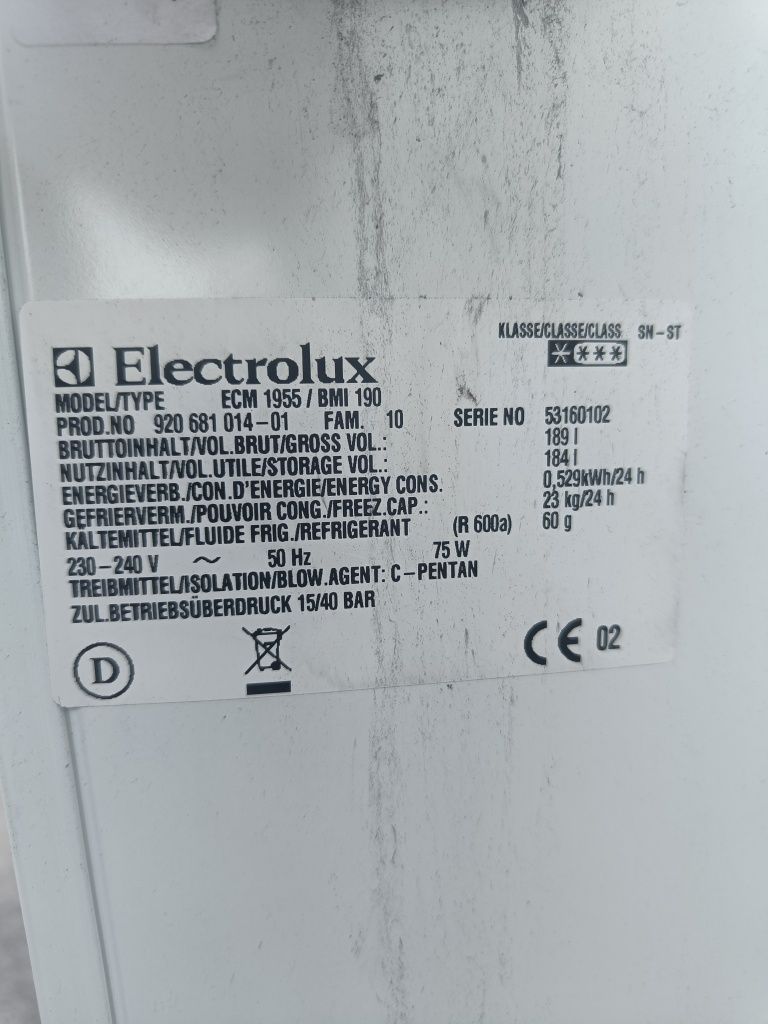 Sprzedam zamrażarkę skrzyniowa Electrolux Model ECM 1955/BMI 190