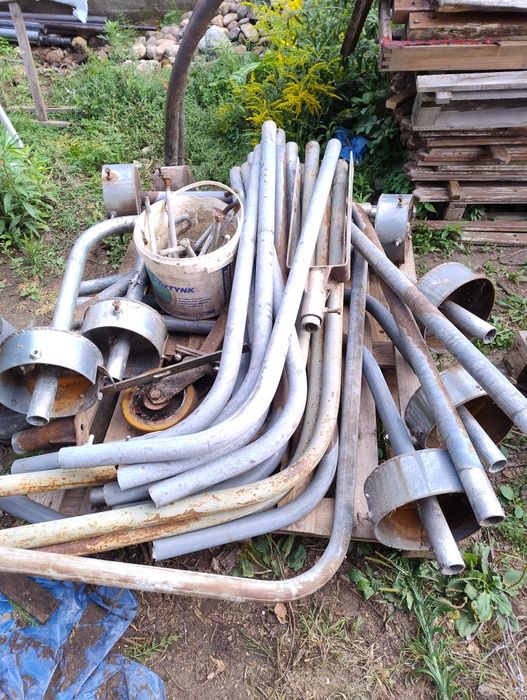 Wysięgniki stalowe ocynkowane