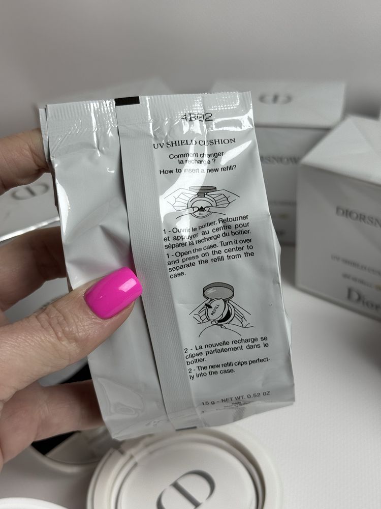Кушон Dior тональний зі змінним блоком  Diorsnow C10