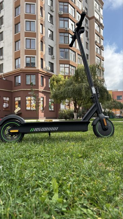 Продам електросамокат acer es 3